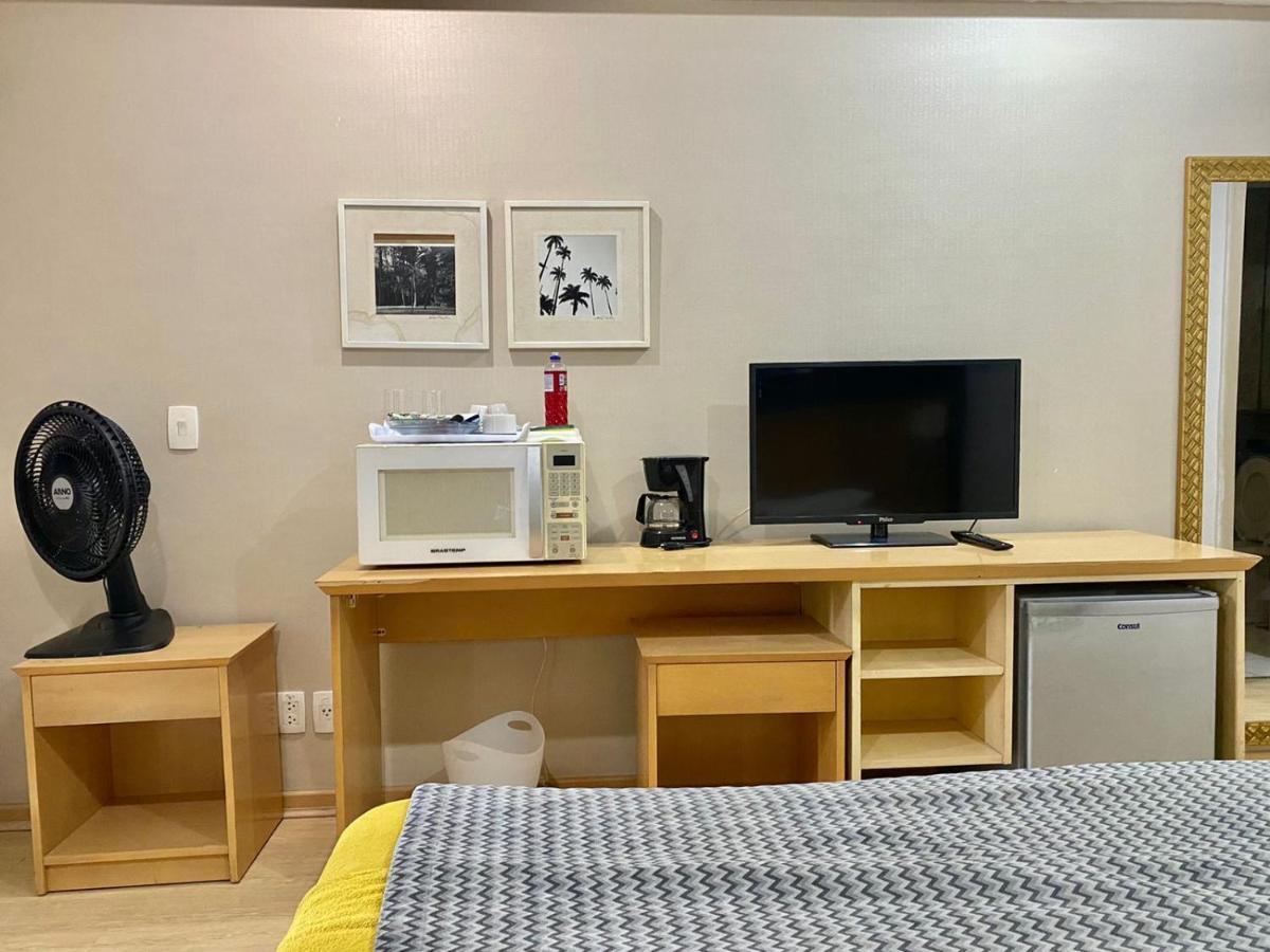 Flat Barra Com Piscina - 19072 * Rio de Janeiro